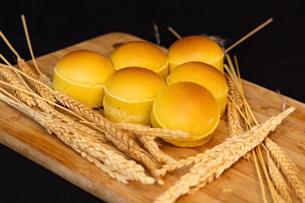 Pão mini brioche artesanal macio e amanteigado ideal para festas e lanches